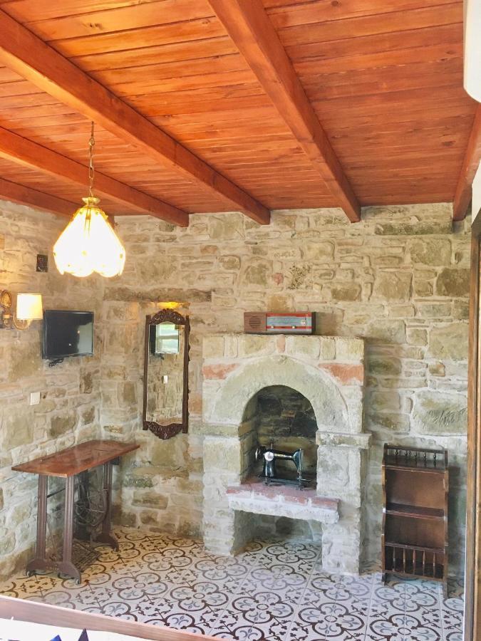 Sari Keçı Taş Otel Gokceada Exterior foto