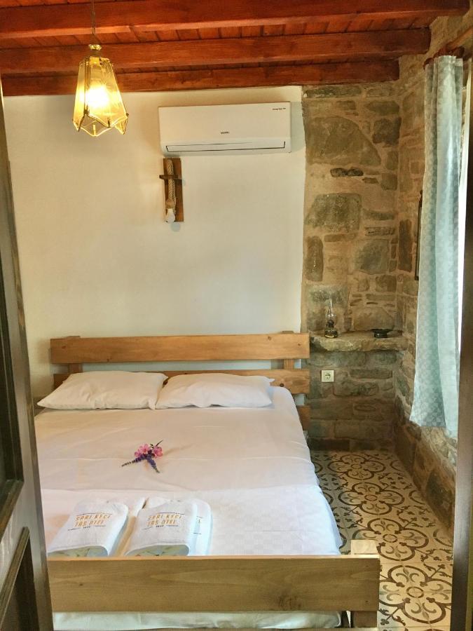 Sari Keçı Taş Otel Gokceada Exterior foto