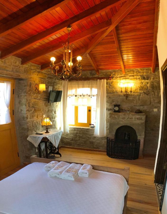 Sari Keçı Taş Otel Gokceada Exterior foto