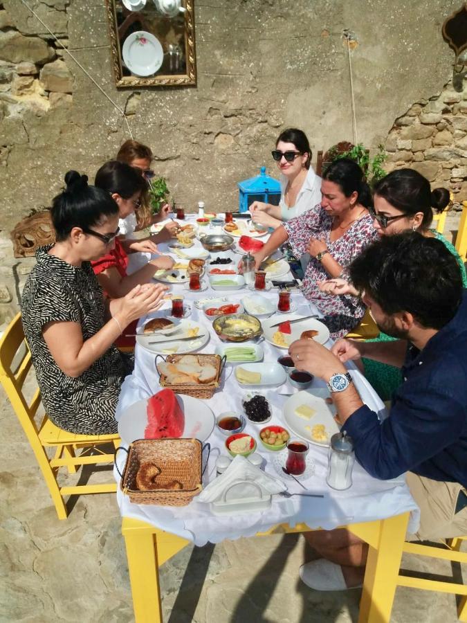 Sari Keçı Taş Otel Gokceada Exterior foto