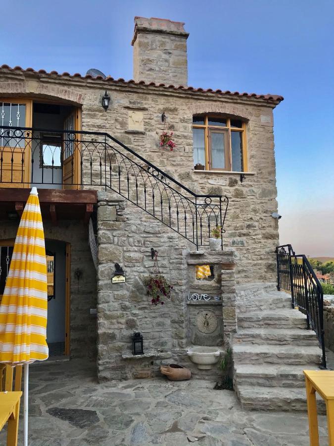 Sari Keçı Taş Otel Gokceada Exterior foto