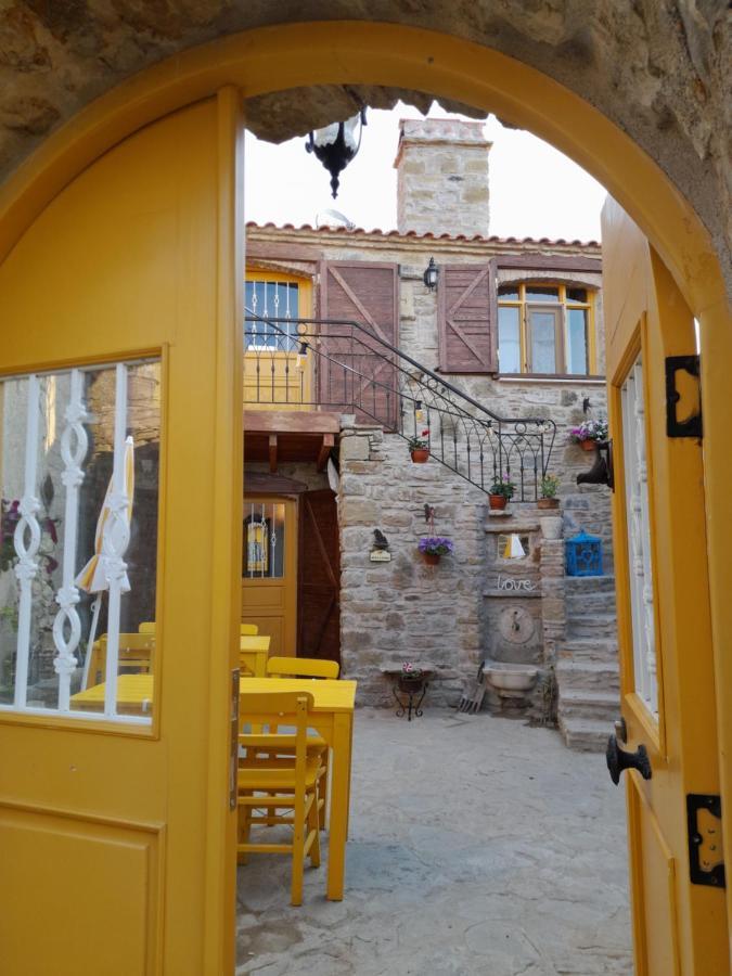 Sari Keçı Taş Otel Gokceada Exterior foto