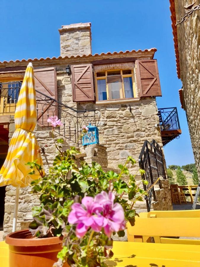 Sari Keçı Taş Otel Gokceada Exterior foto