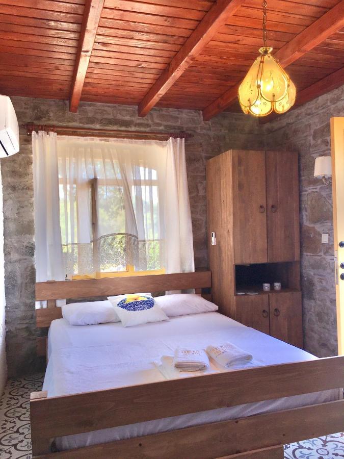 Sari Keçı Taş Otel Gokceada Exterior foto