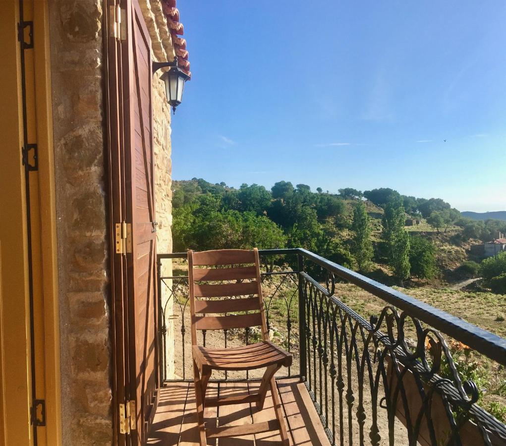 Sari Keçı Taş Otel Gokceada Exterior foto